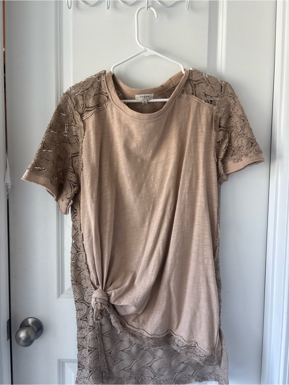 Umgee Beige Lace Sleeve Tunic Top Super Cute Smoke Free Home